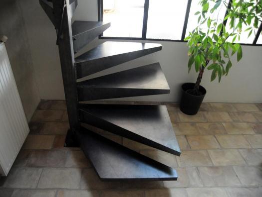 Escalier hélicoïdal carré